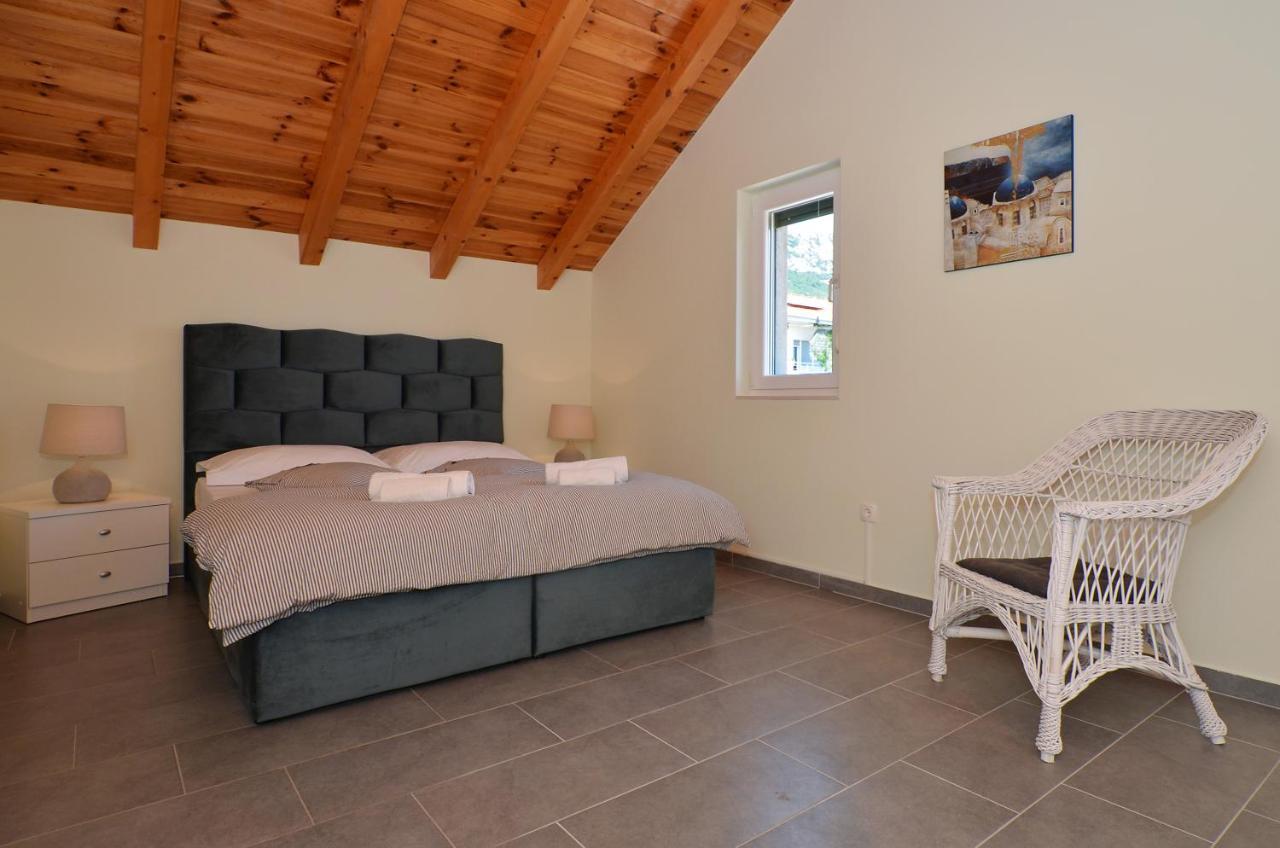 Holiday Home Nevera Kastela Ngoại thất bức ảnh