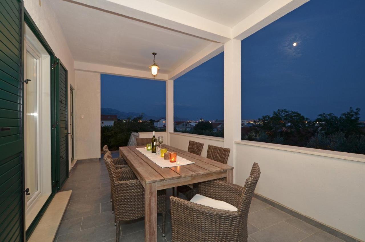Holiday Home Nevera Kastela Ngoại thất bức ảnh